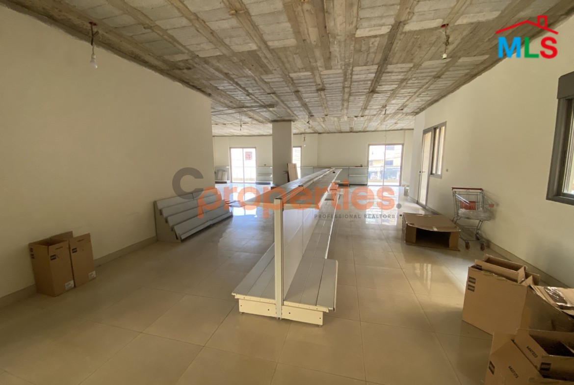 Showroom for Sale in Hazmieh – CPFY215