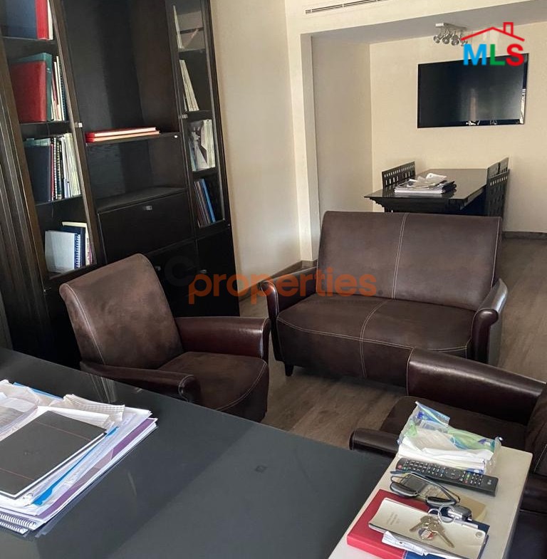 Luxurious Furnished Office For Sale – CPJA65