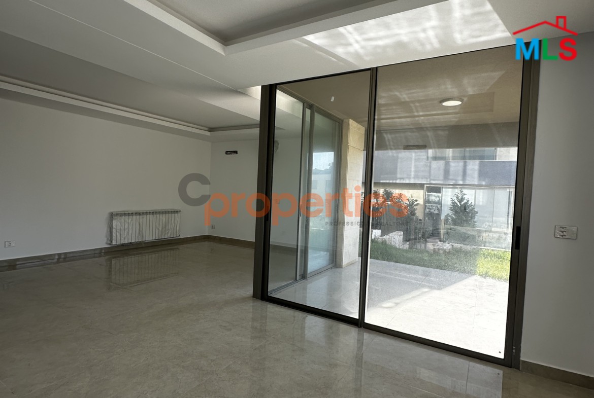 Apartment For Sale in Amchit – CPKCC62