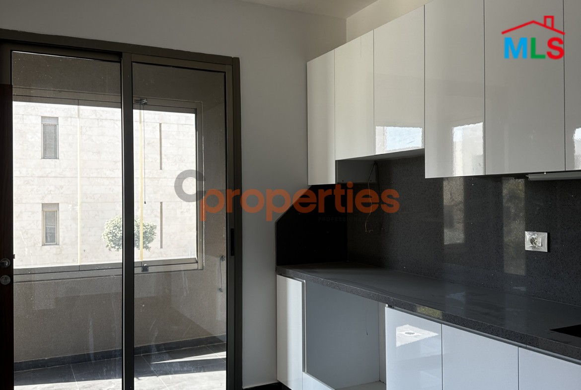Apartment For Sale in Amchit – CPKCC62