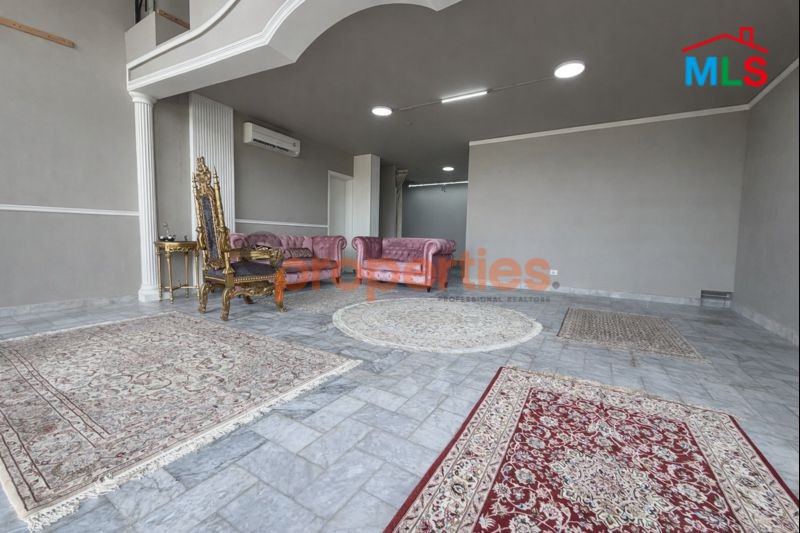 Prime Shop for Sale in Hazmieh – CPFY118