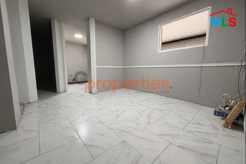 Prime Shop for Sale in Hazmieh – CPFY118