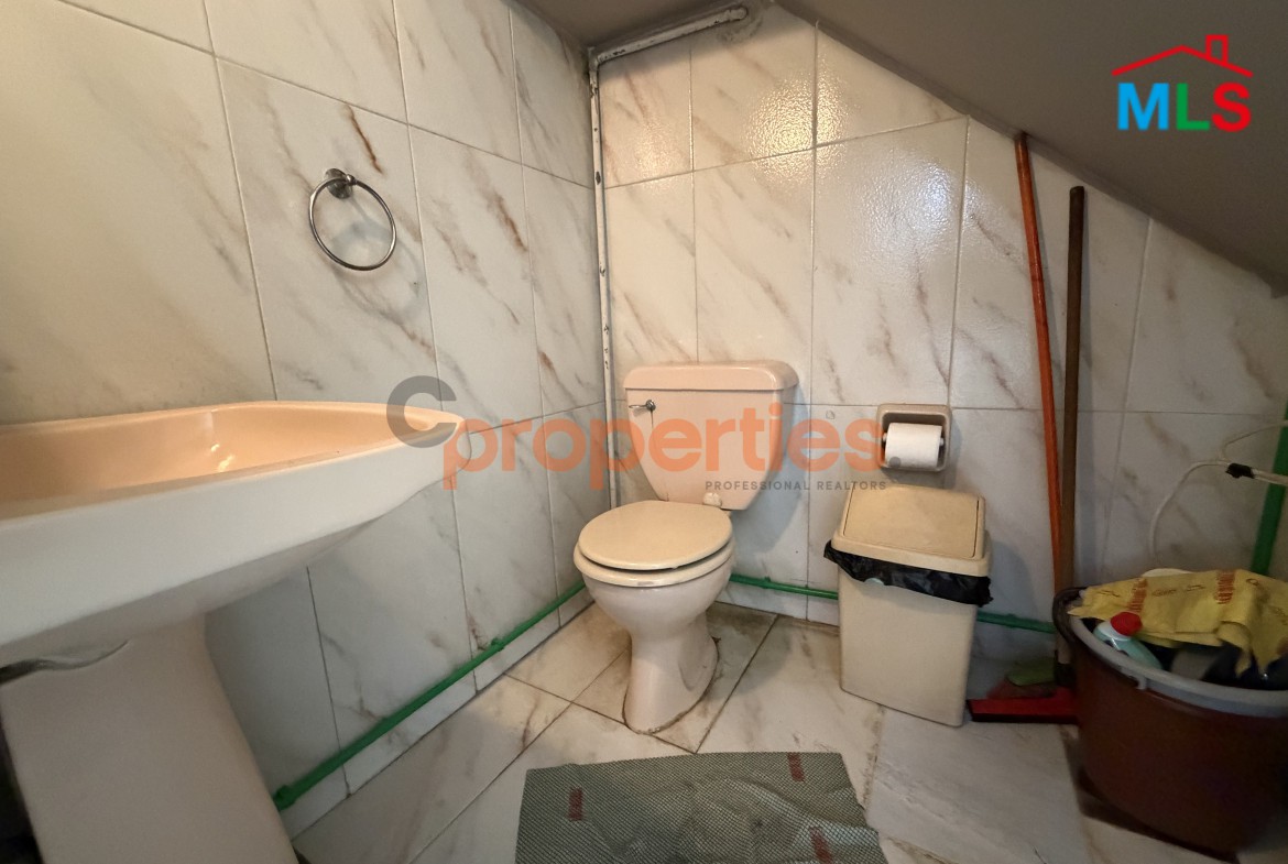 Prime Shop for Sale in Hazmieh – CPFY118