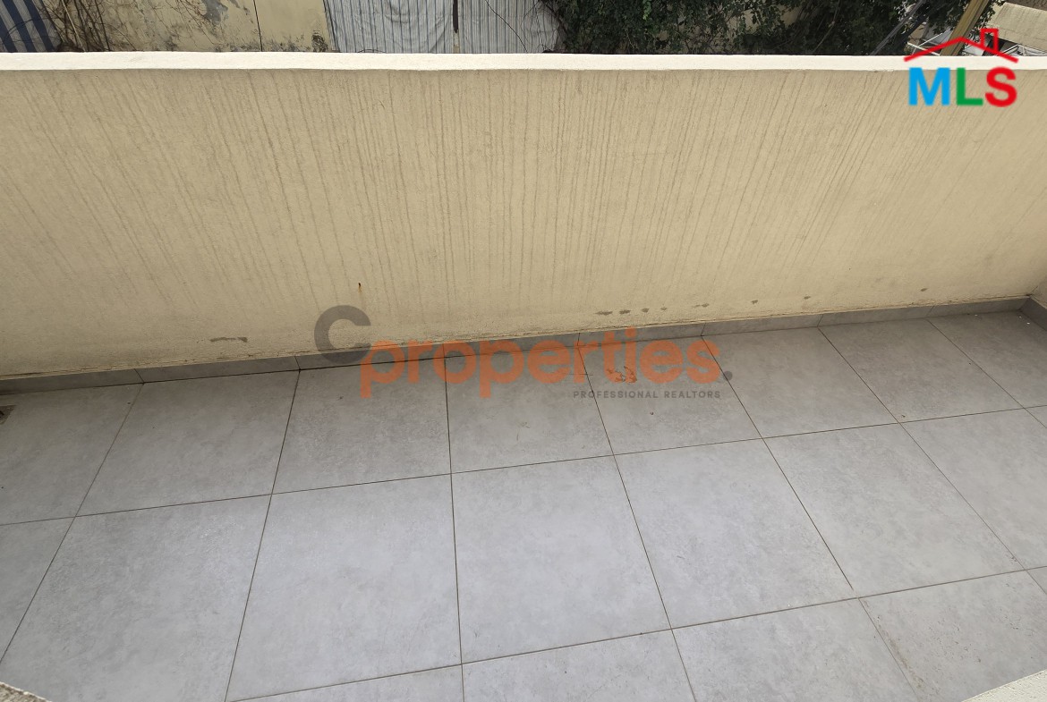 Showroom/Office For Sale In Furn El Chebbak – CPJA32