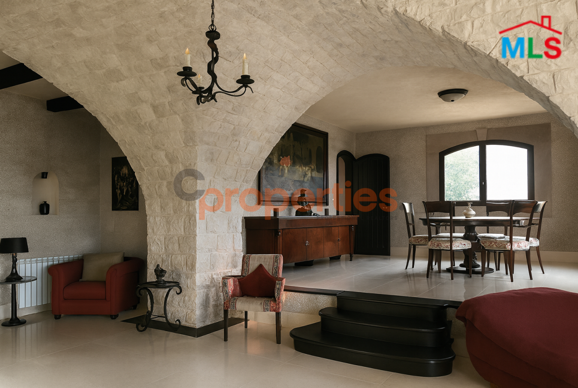Luxurious Villa For Sale In Ajaltoun – CPKRH54