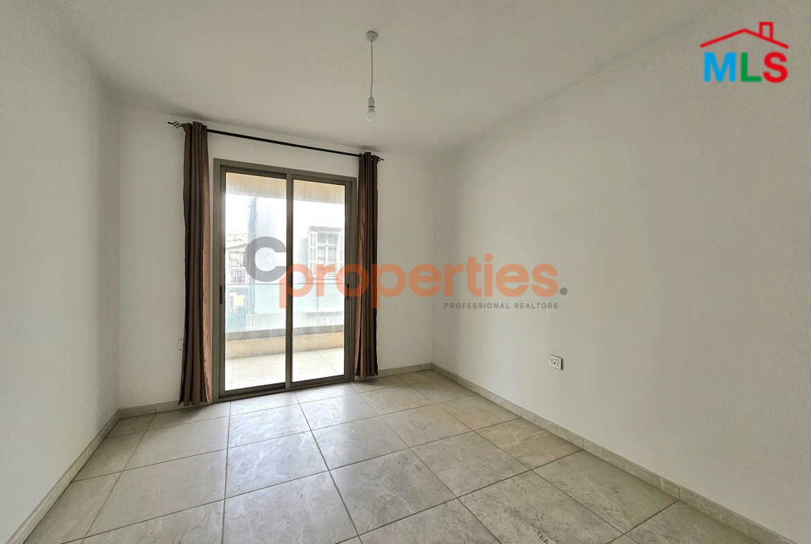 Apartment For Sale In Achrafieh – CPBWW63
