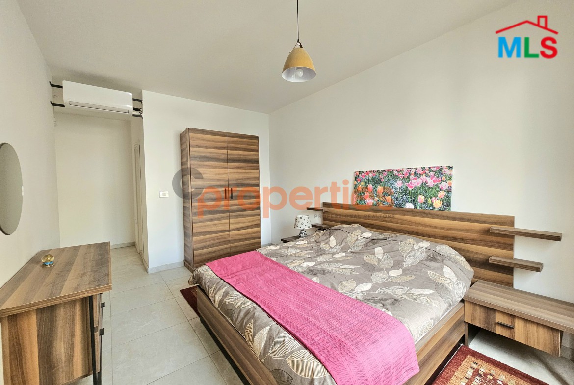 Apartment For Sale In Achrafieh – CPBWW63