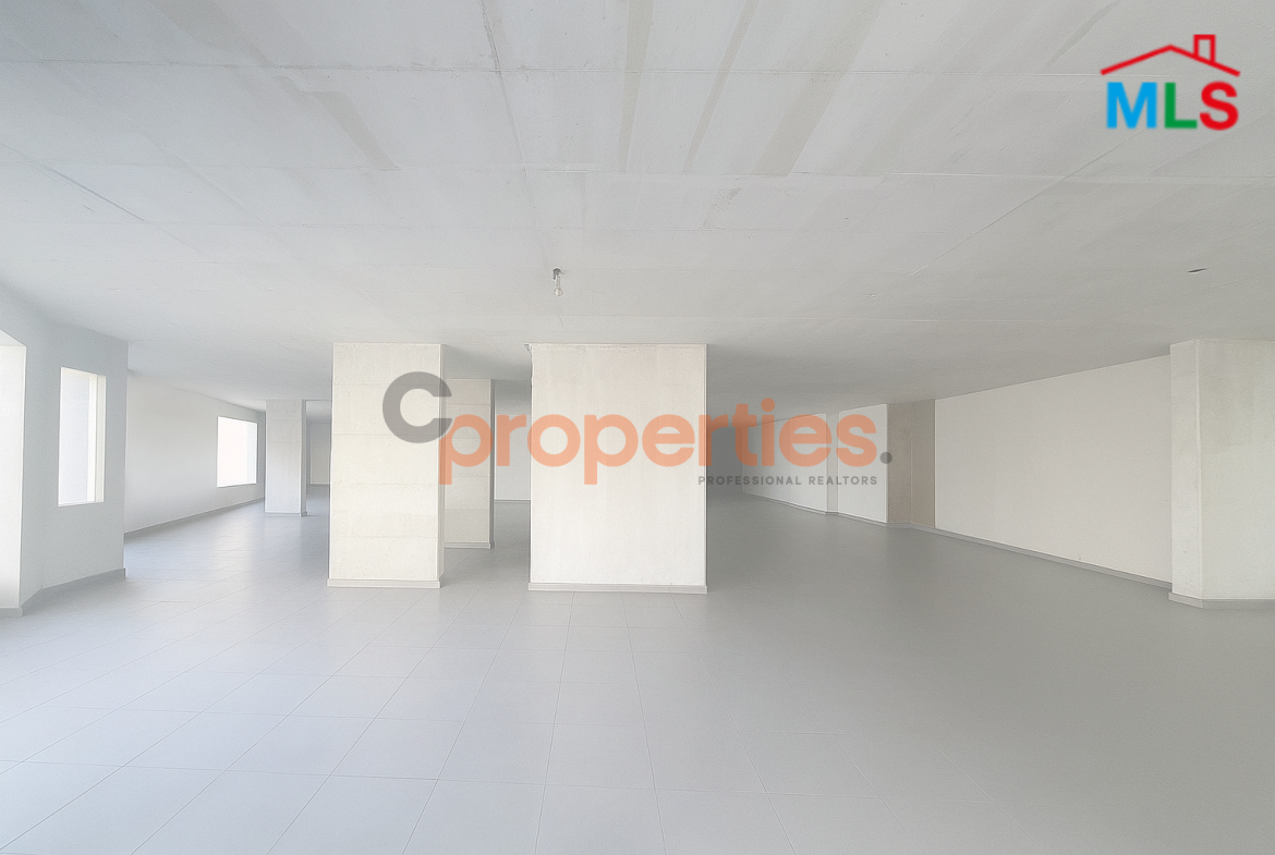 Showroom and Warehouse for Sale in Mar Roukoz Prime | صالة عرض ومستودع للبيع في موقع متميز في مار روكز | CPCC40