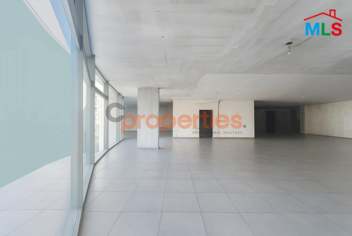 Showroom and Warehouse for Sale in Mar Roukoz Prime | صالة عرض ومستودع للبيع في موقع متميز في مار روكز | CPCC40