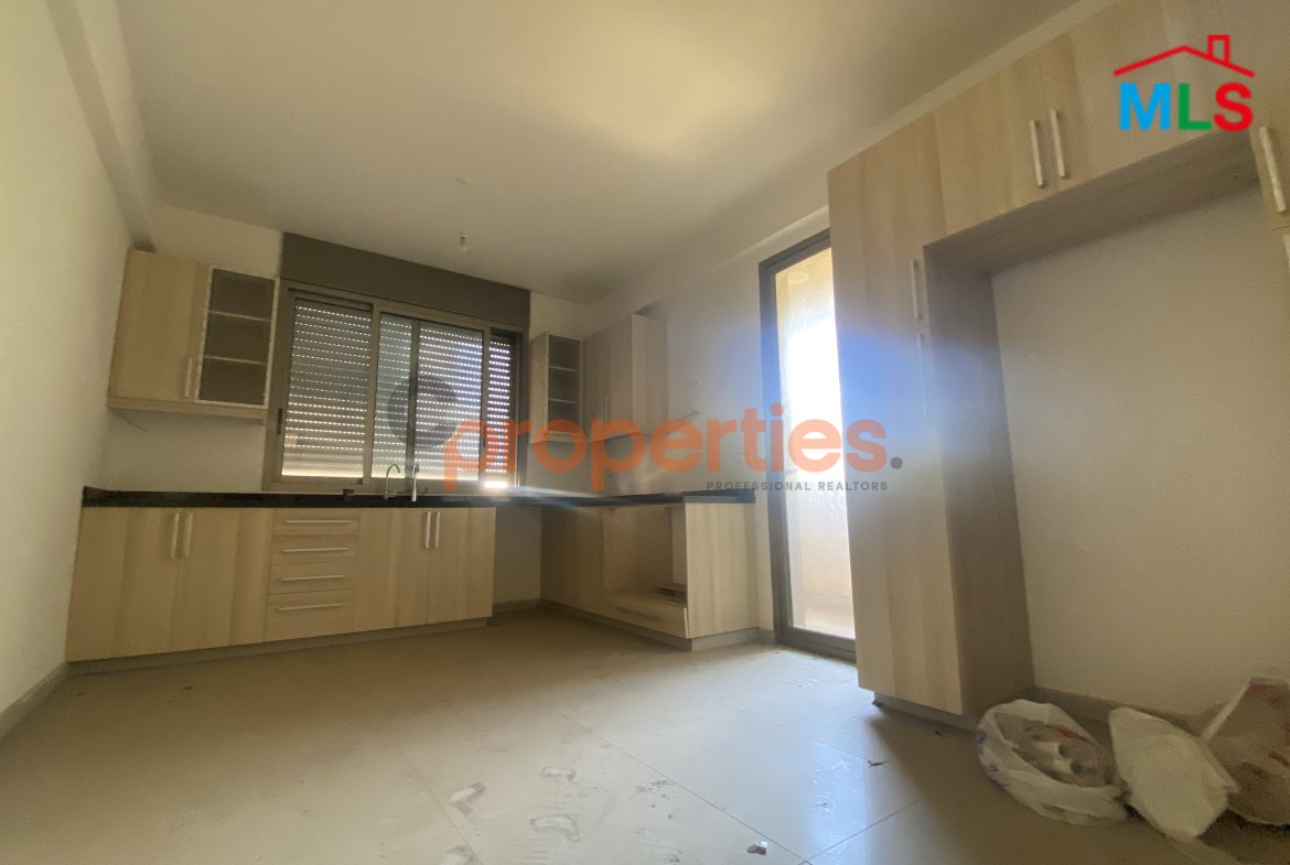 Bright Apartment For Sale in Zalka – CPFY51