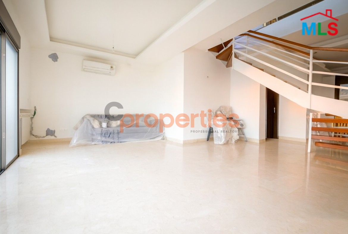 Duplex For Sale In Awkar-Belle Vue – CPTA56