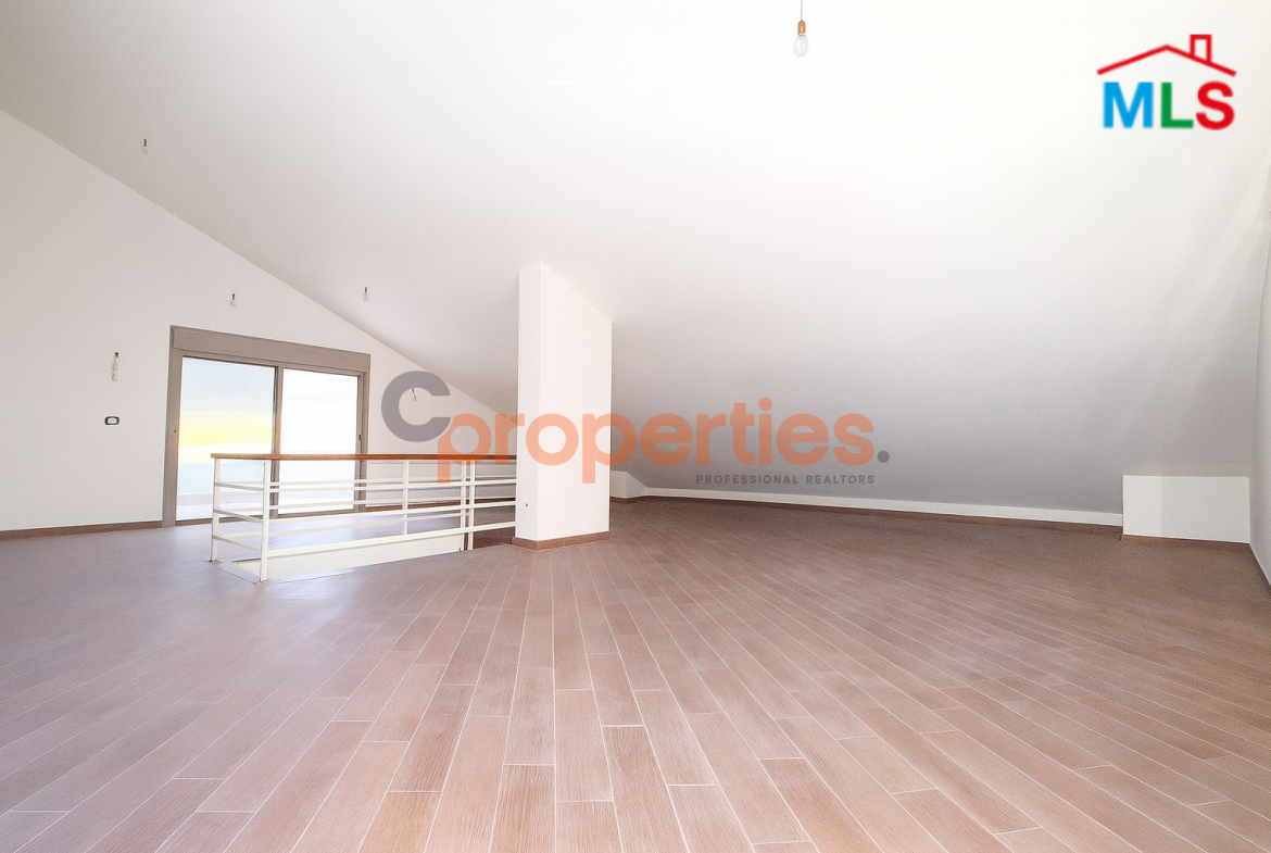 Duplex For Sale In Awkar-Belle Vue – CPTA56