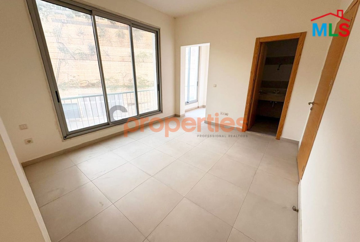 Apartment For Sale In Louaize – CPFY152