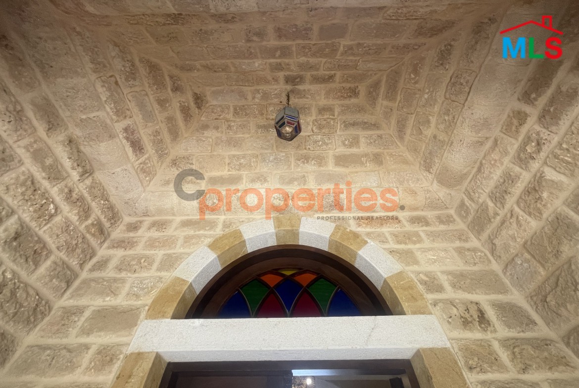 Luxury Furnished Palace for Sale – Mazboud Chouf – CPHR06