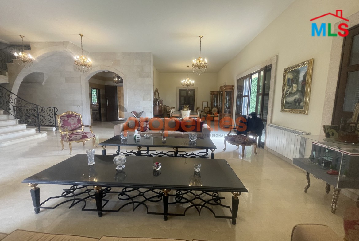 Luxury Furnished Palace for Sale – Mazboud Chouf – CPHR06