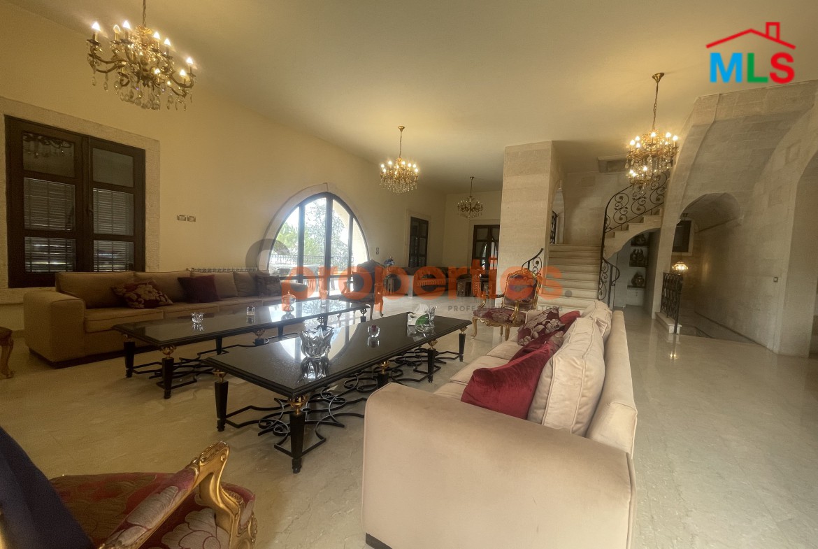 Luxury Furnished Palace for Sale – Mazboud Chouf – CPHR06