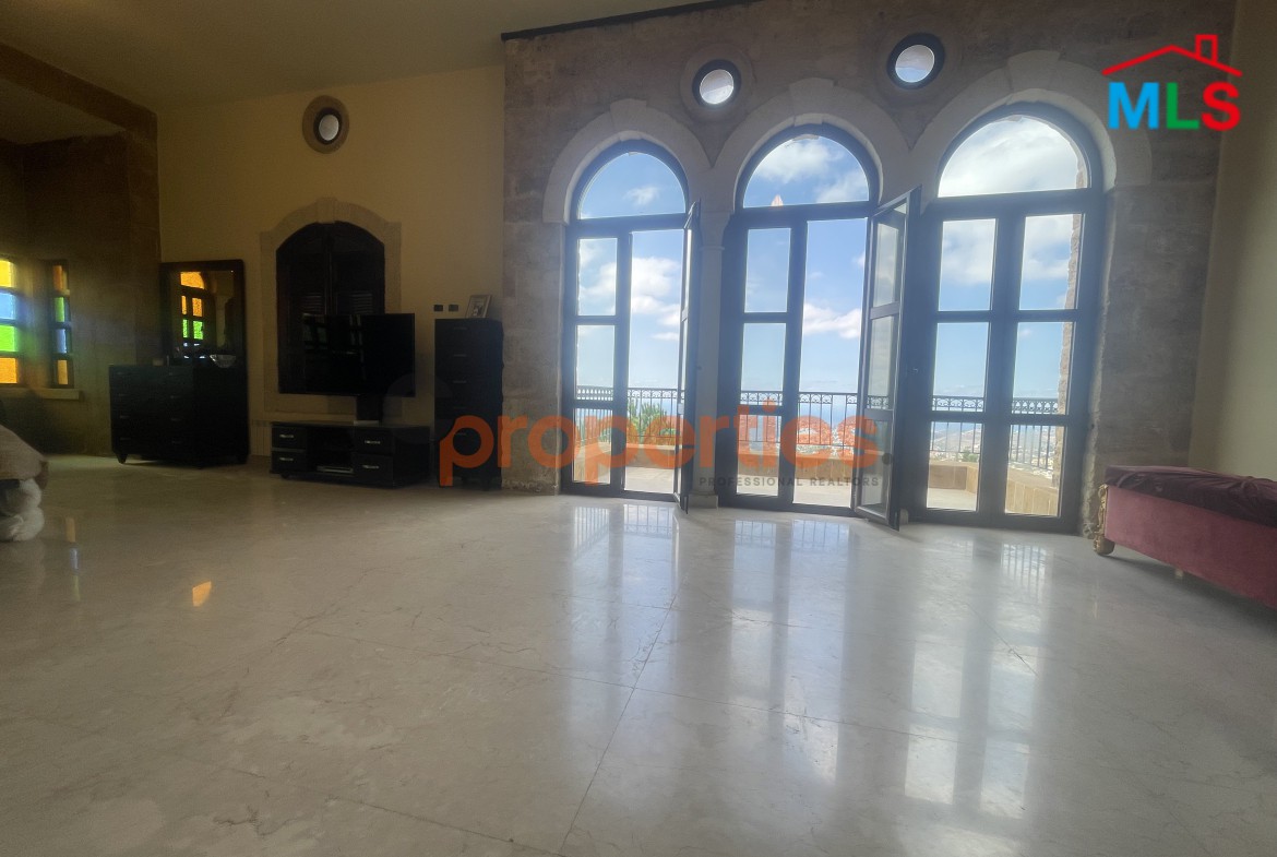 Luxury Furnished Palace for Sale – Mazboud Chouf – CPHR06