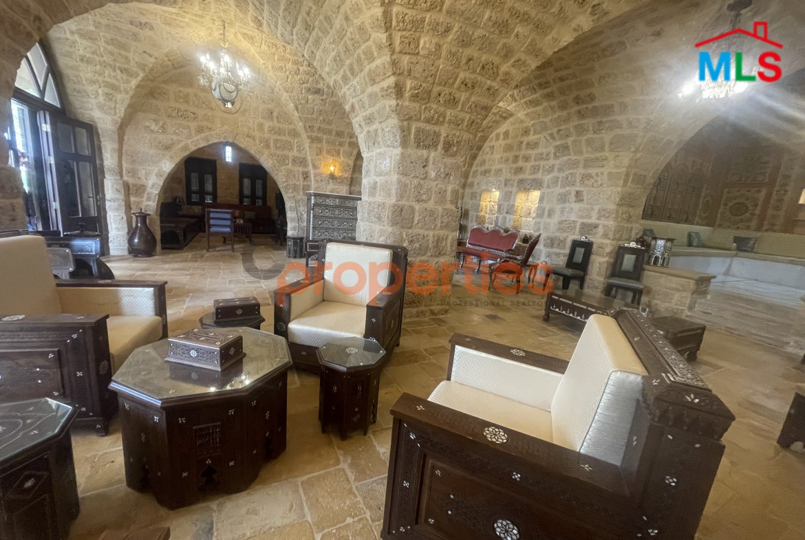 Luxury Furnished Palace for Sale – Mazboud Chouf – CPHR06