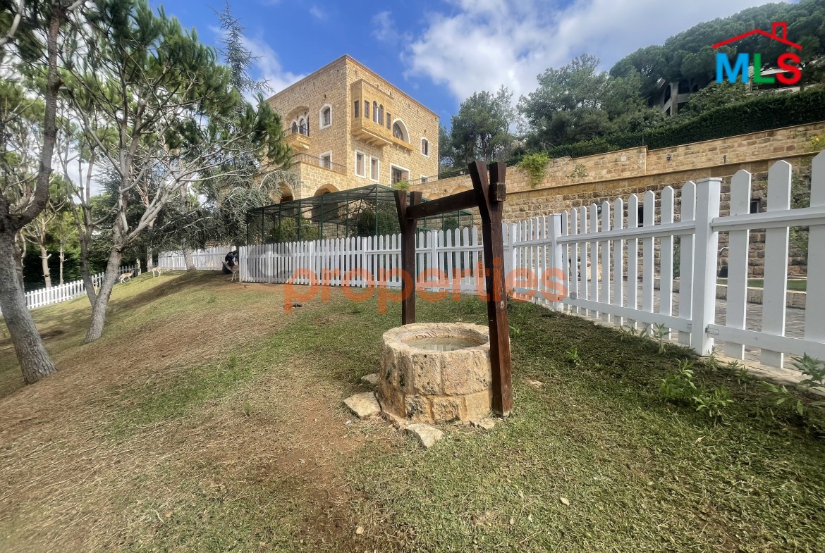 Luxury Furnished Palace for Sale – Mazboud Chouf – CPHR06