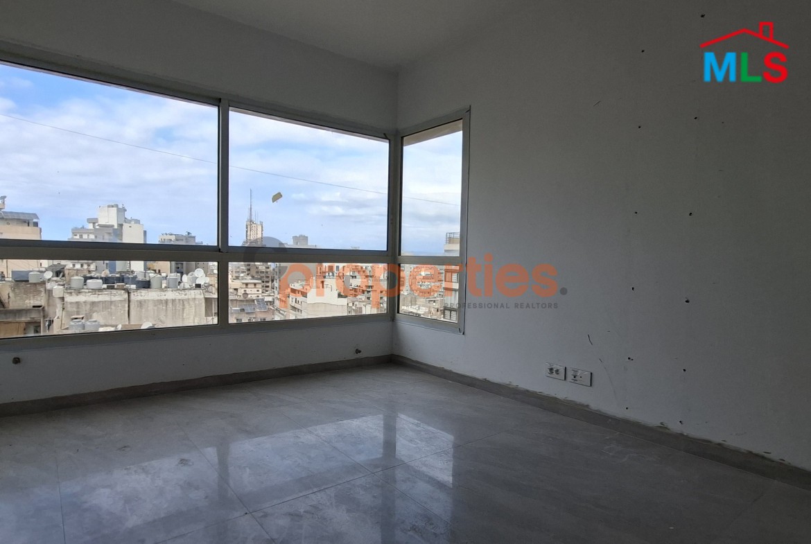 Apartment For Sale In Achrafieh – CPBWW40