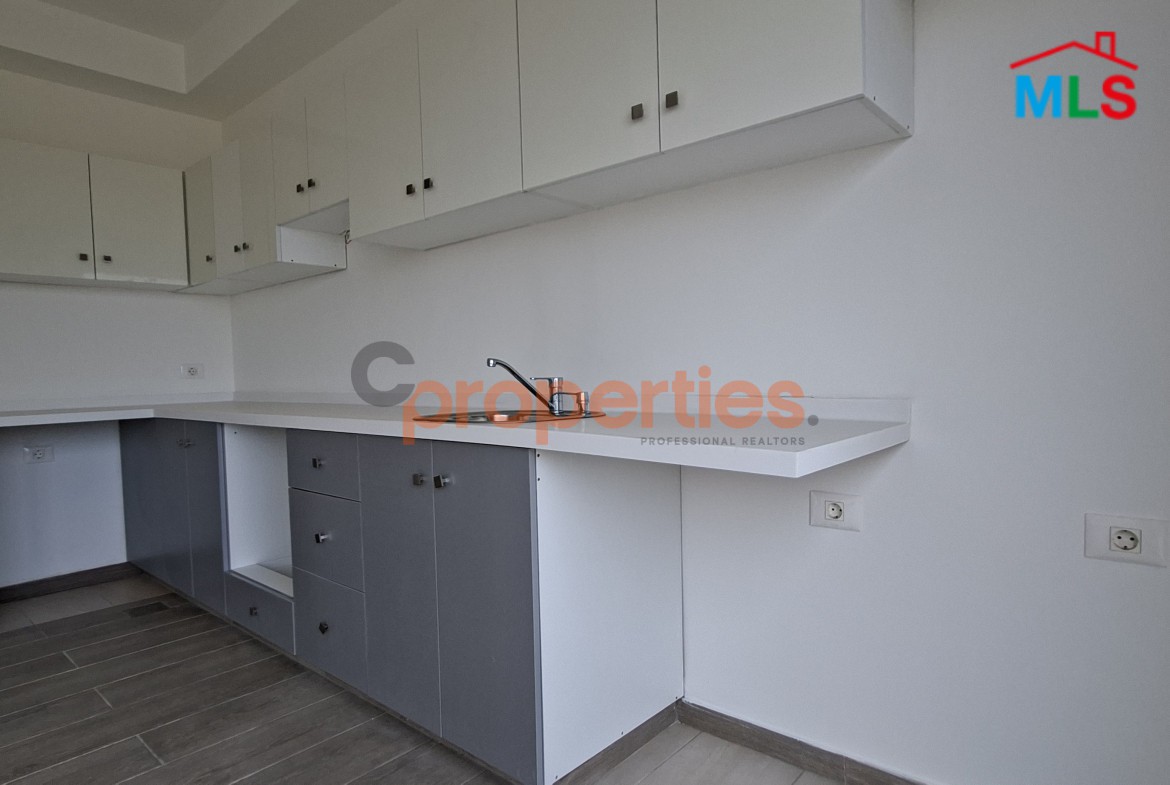 Apartment For Sale in Achrafieh – CPBWW29