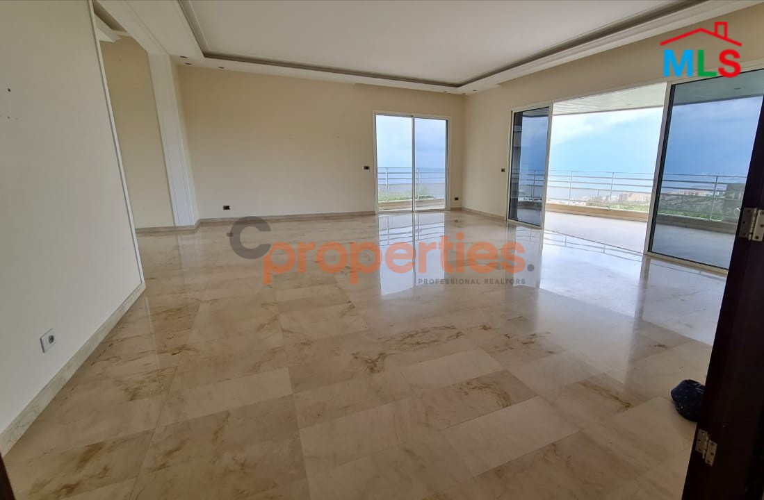 Luxury Apartment For Sale in Aramoun – CPHR05