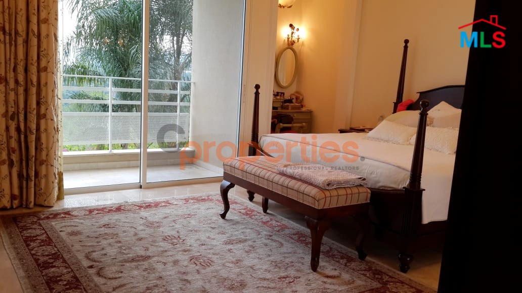 Luxury Apartment For Sale in Aramoun – CPHR05