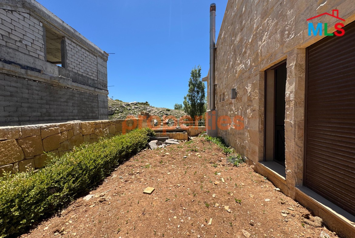 Duplex for sale in Faqra – CPKMF44