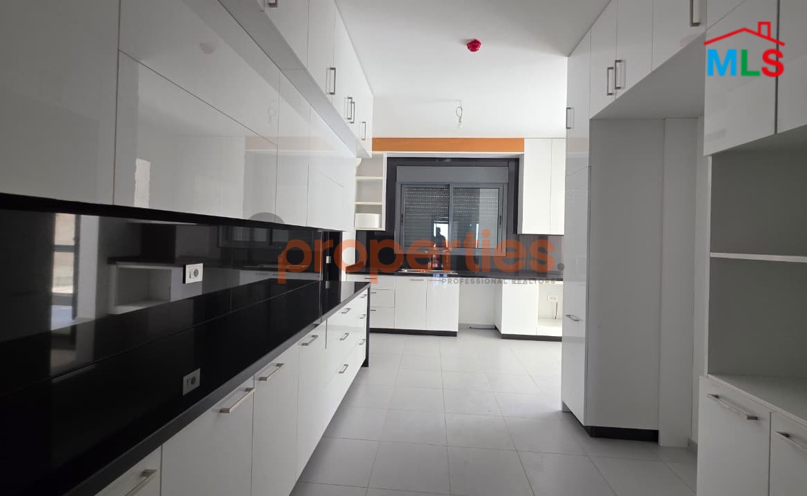 High-End Duplex with Full Roof Terrace for Sale in Monteverde – CPGA77