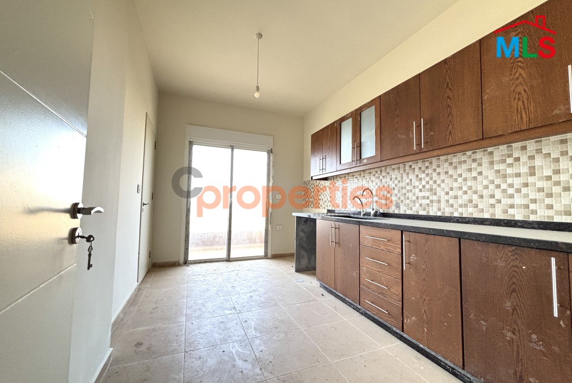 Apartment For Sale in Blat – Jbeil – CPJRK307