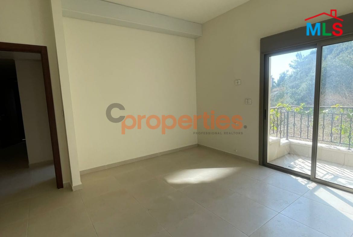Apartment For Sale in Adma – شقة للبيع في أدما – CPKMT71