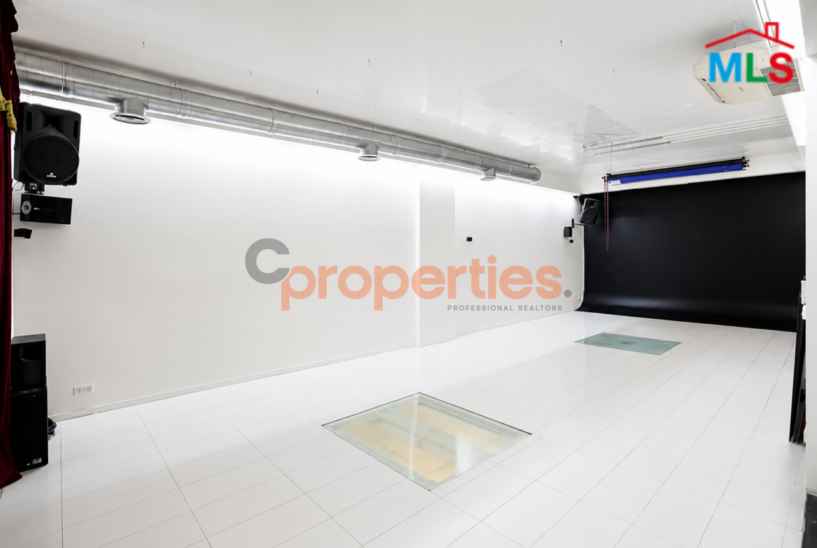 For Sale – Unique High-End Duplex Studio / Office– Horch Tabet – CPGA30
