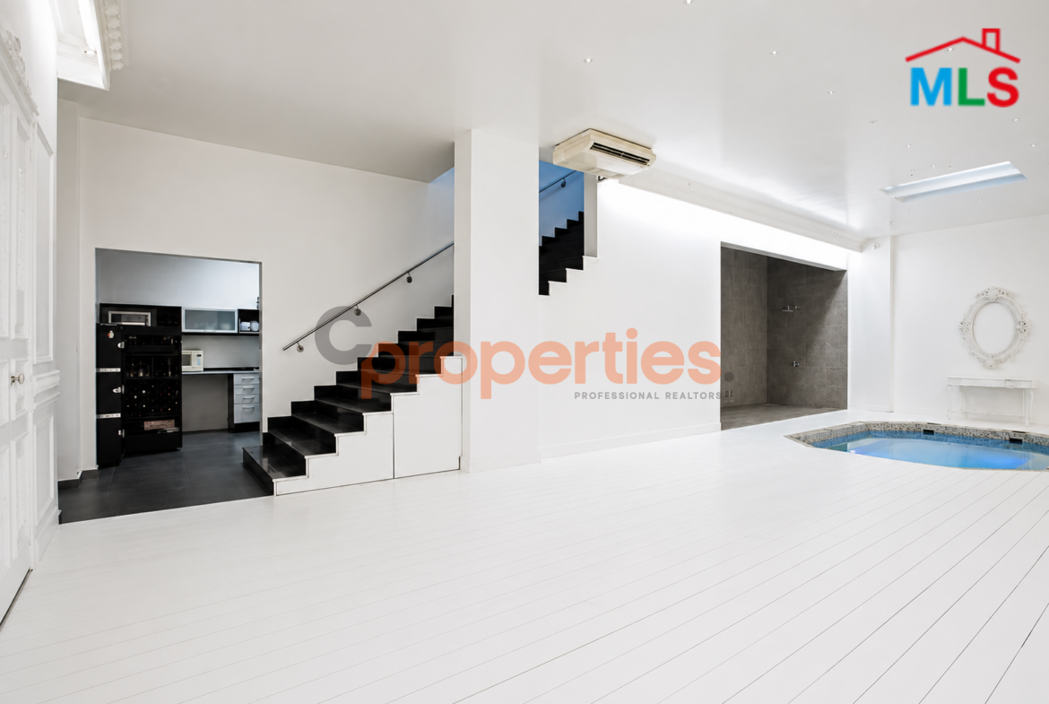 For Sale – Unique High-End Duplex Studio / Office– Horch Tabet – CPGA30