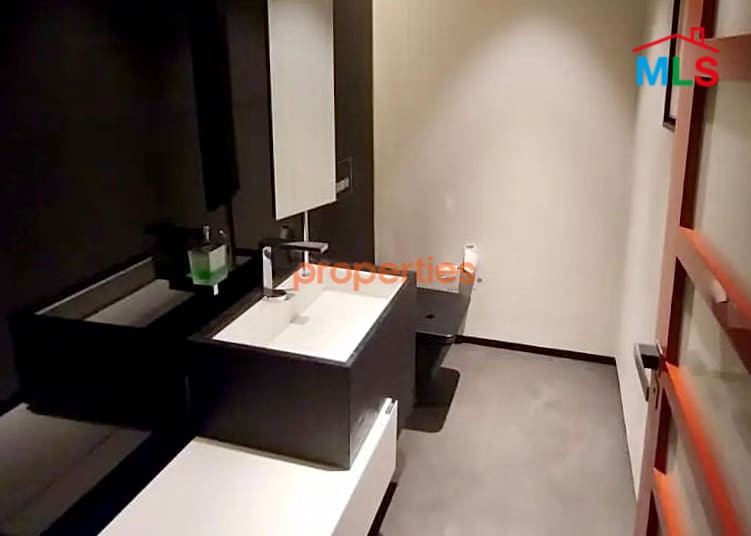 Apartment For Sale in Rabieh with Terrace CPCF235