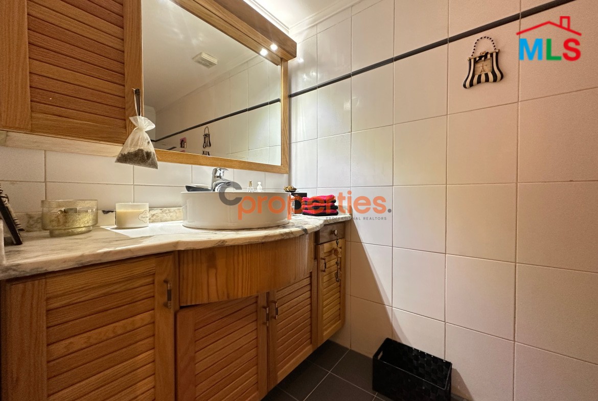 Apartment For Sale in Biyada with Terrace – CPCF183