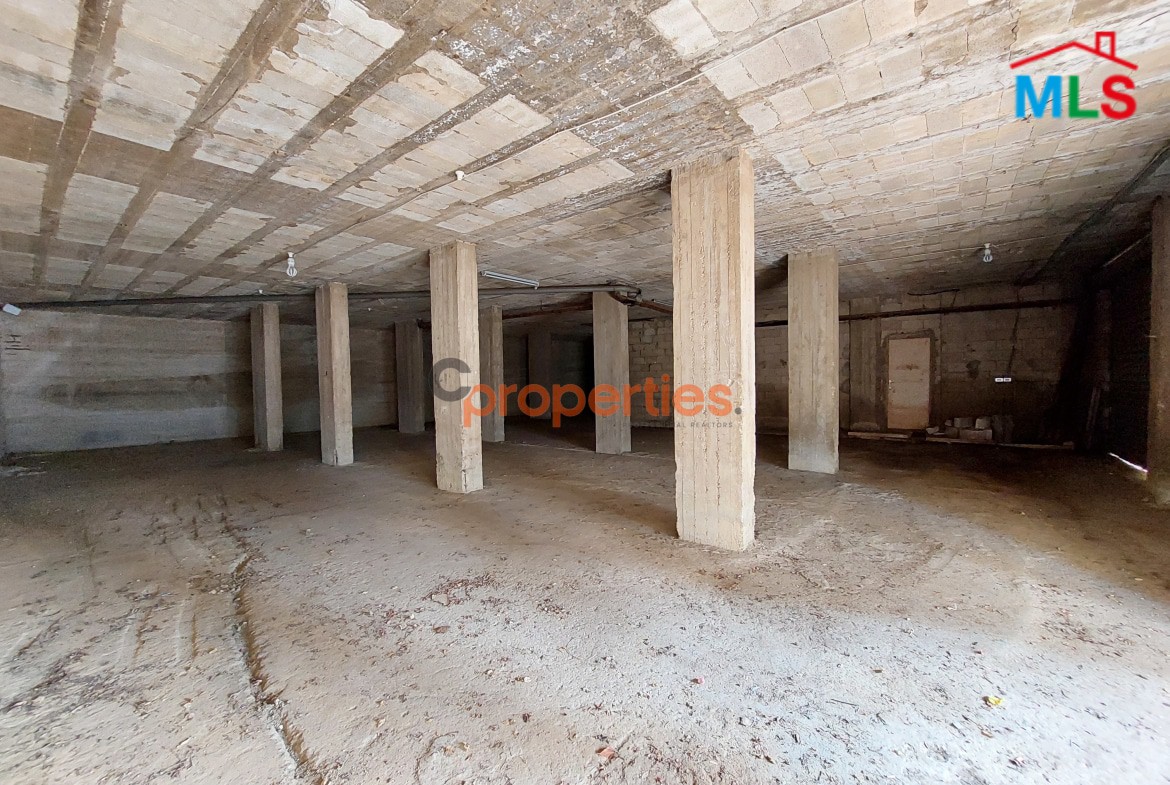 Warehouse for sale in bqennaya CPSM73