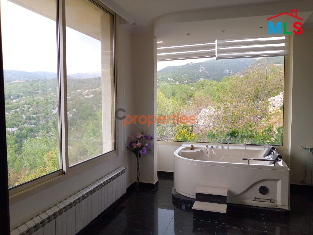 Villa for sale in zabbougha CPSM77
