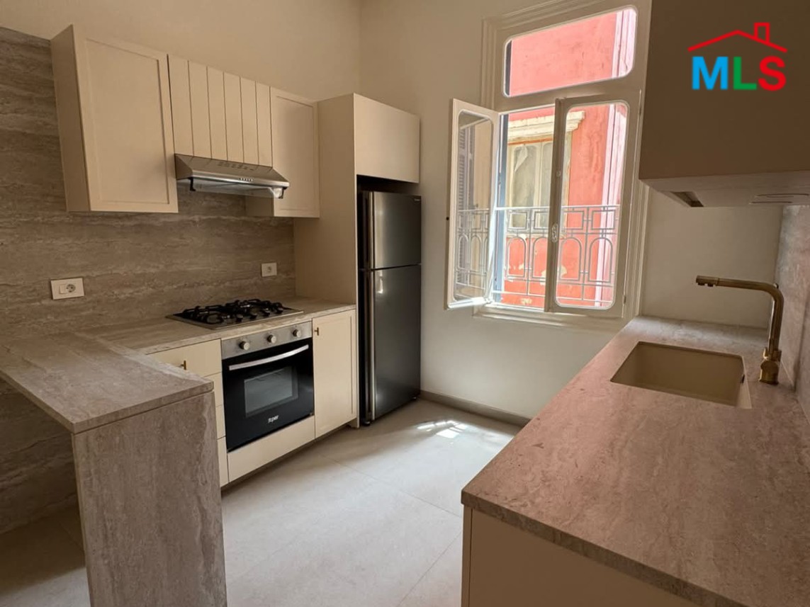 Bright Apartment For Rent in Achrafieh, Abed Al Wahab