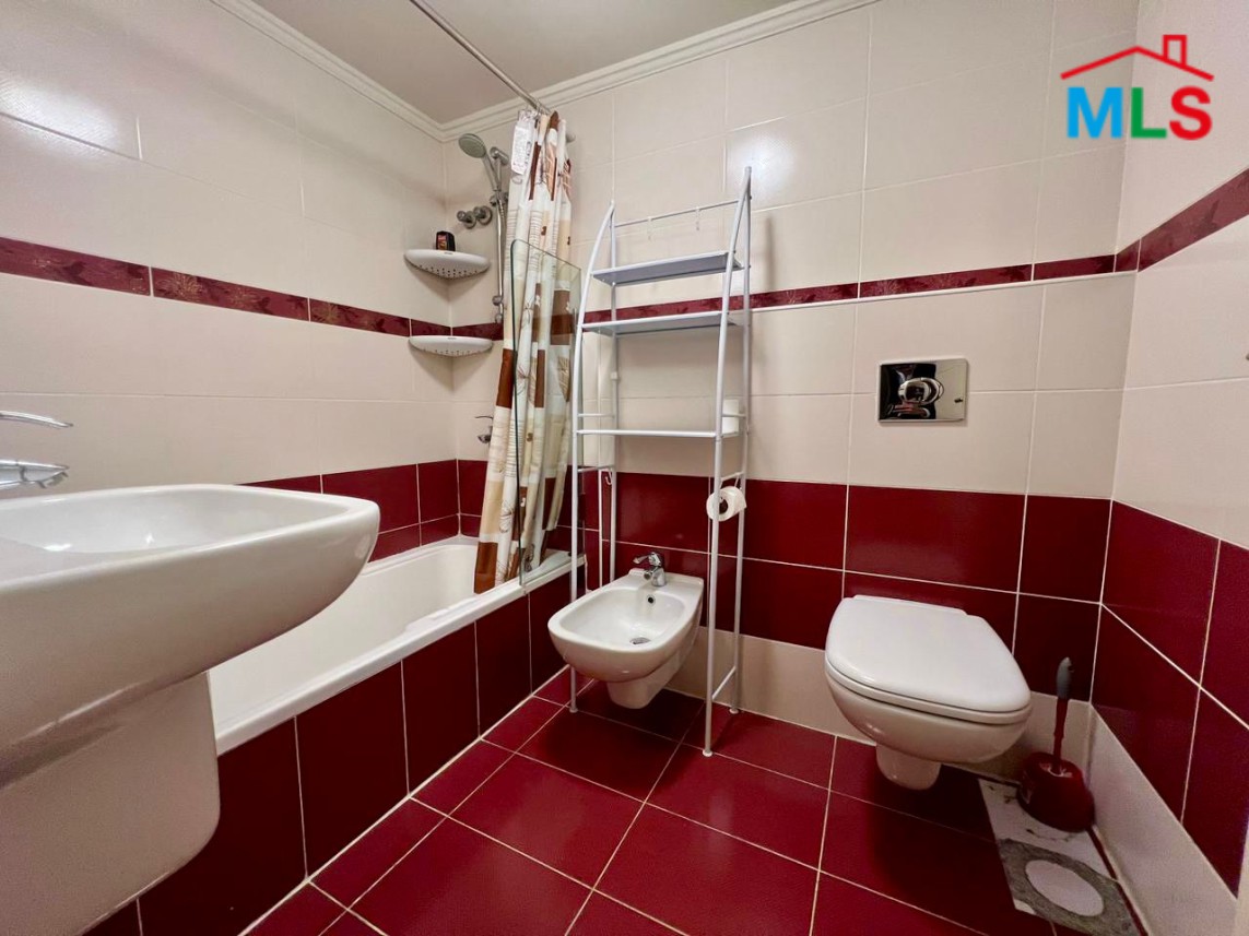 Bright Apartment For Rent in Achrafieh, Geitawi