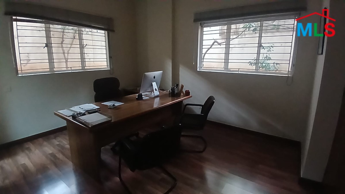 Office For Rent In Horsh Tabet