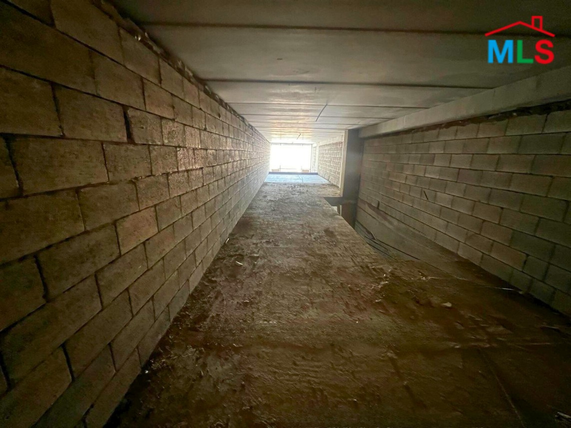 150 SQM Core & Shell Shop For Rent in Hazmieh
