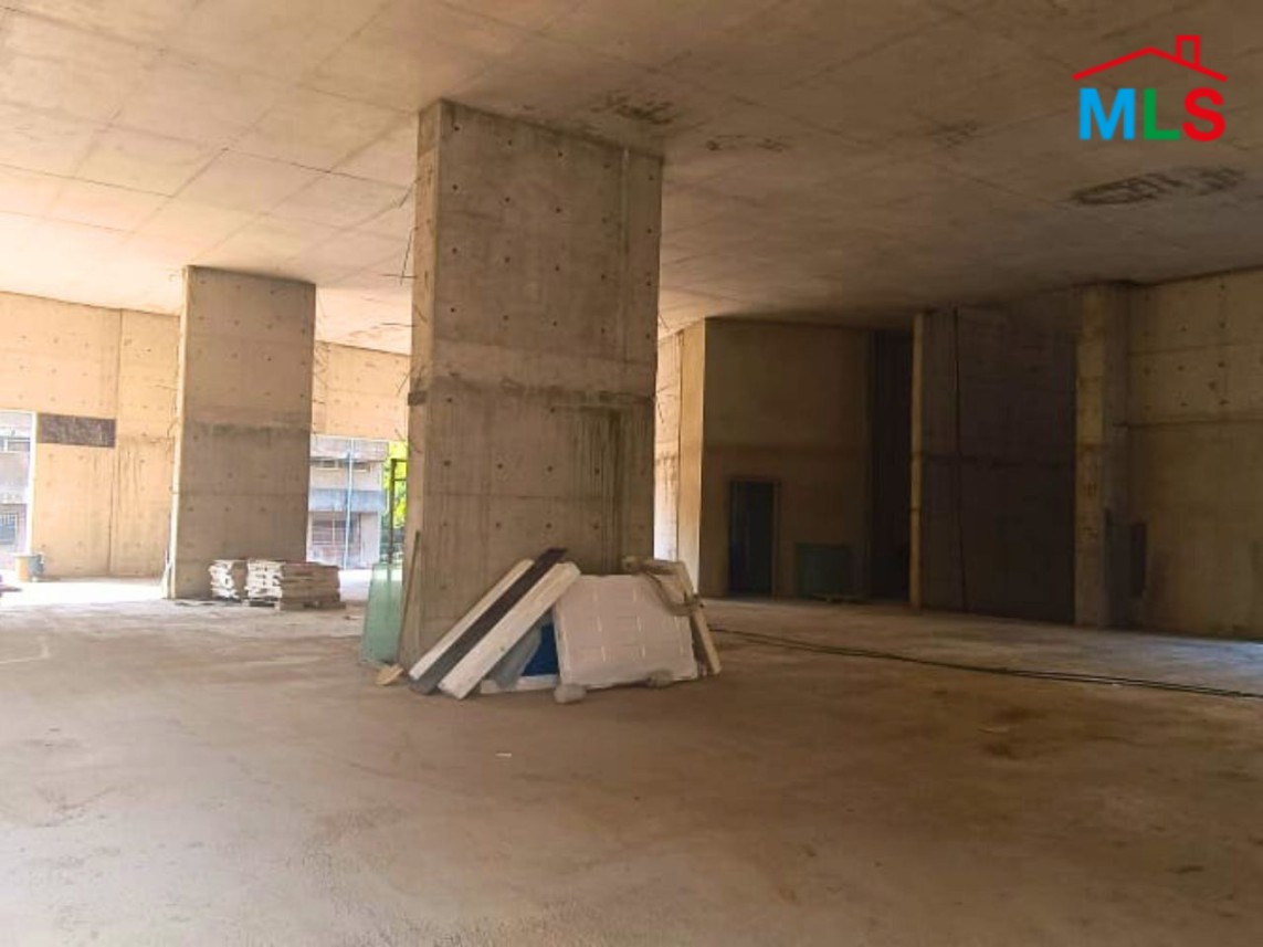 Industrial Showroom With Terrace For Rent in Zouk Mosbeh