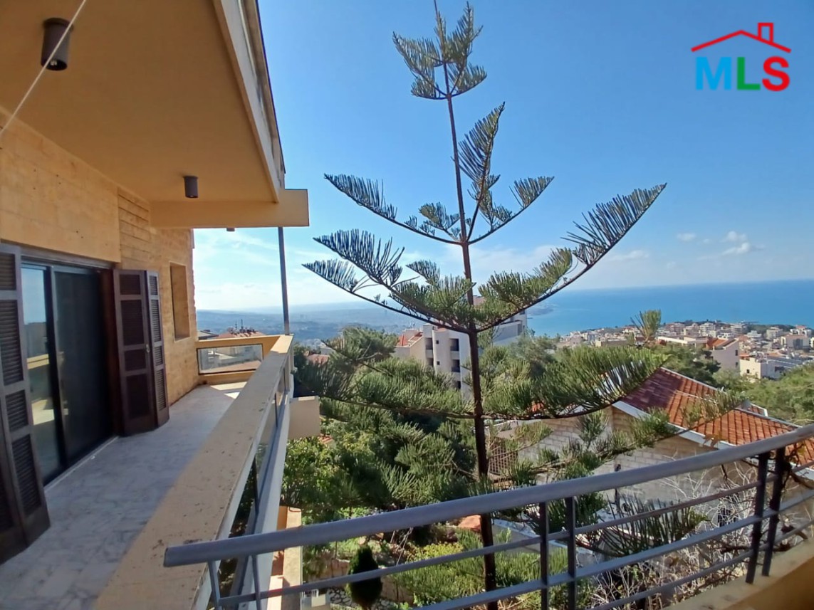 Spacious Furnished Apartment with Panoramic View For Rent in Biyada