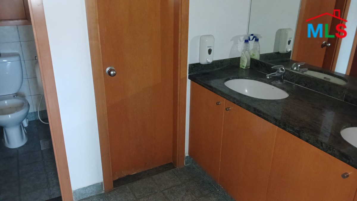A 220 SQM Office for Rent In Dbayeh