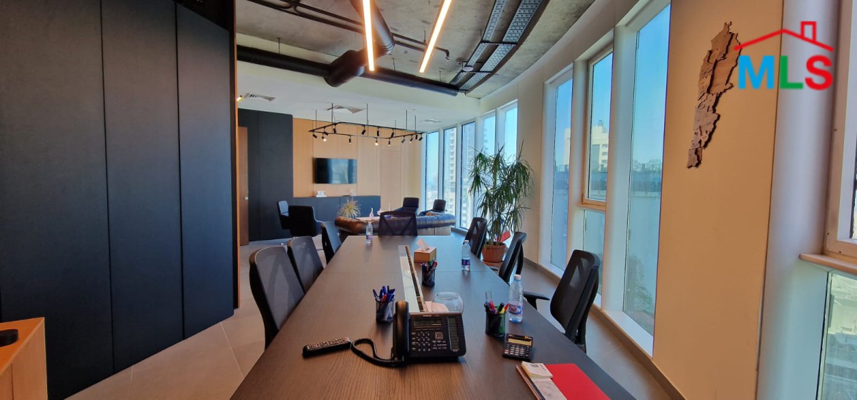 An Amazing Office for Rent in an Iconic Building in Achrafieh
