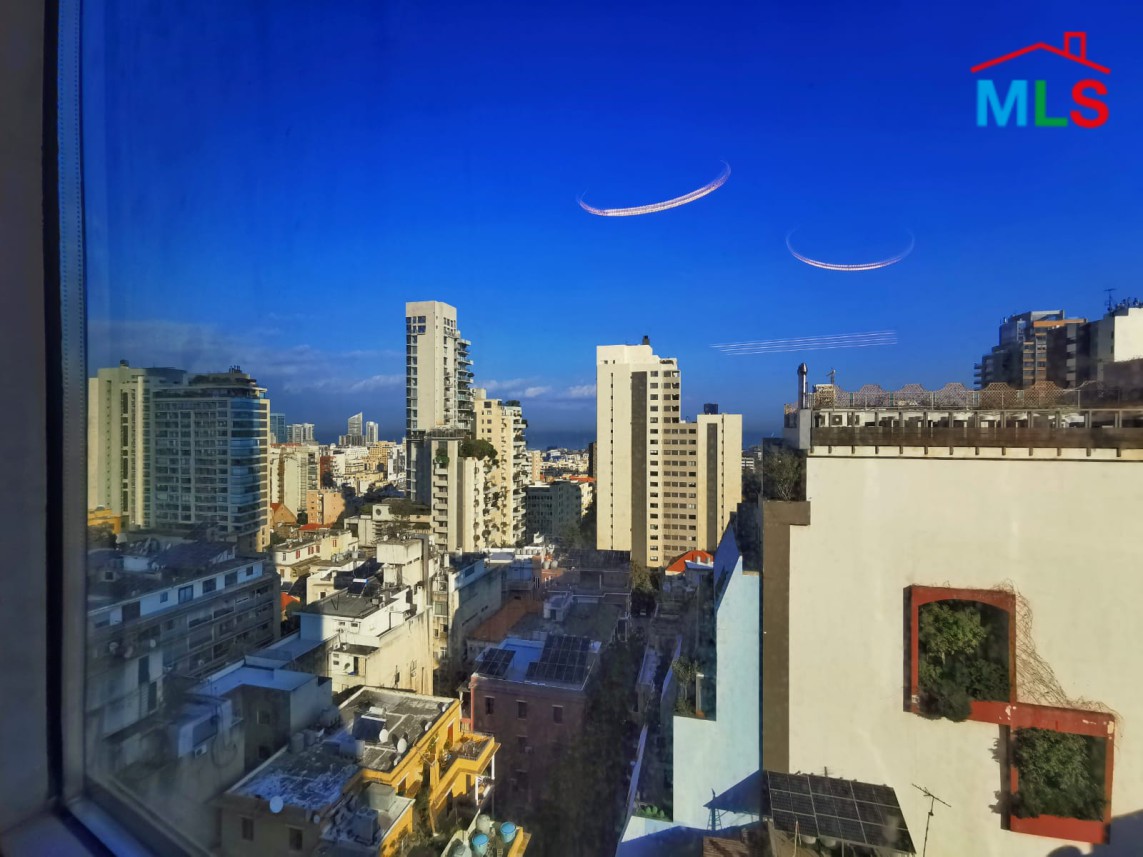 An Amazing Office for Rent in an Iconic Building in Achrafieh