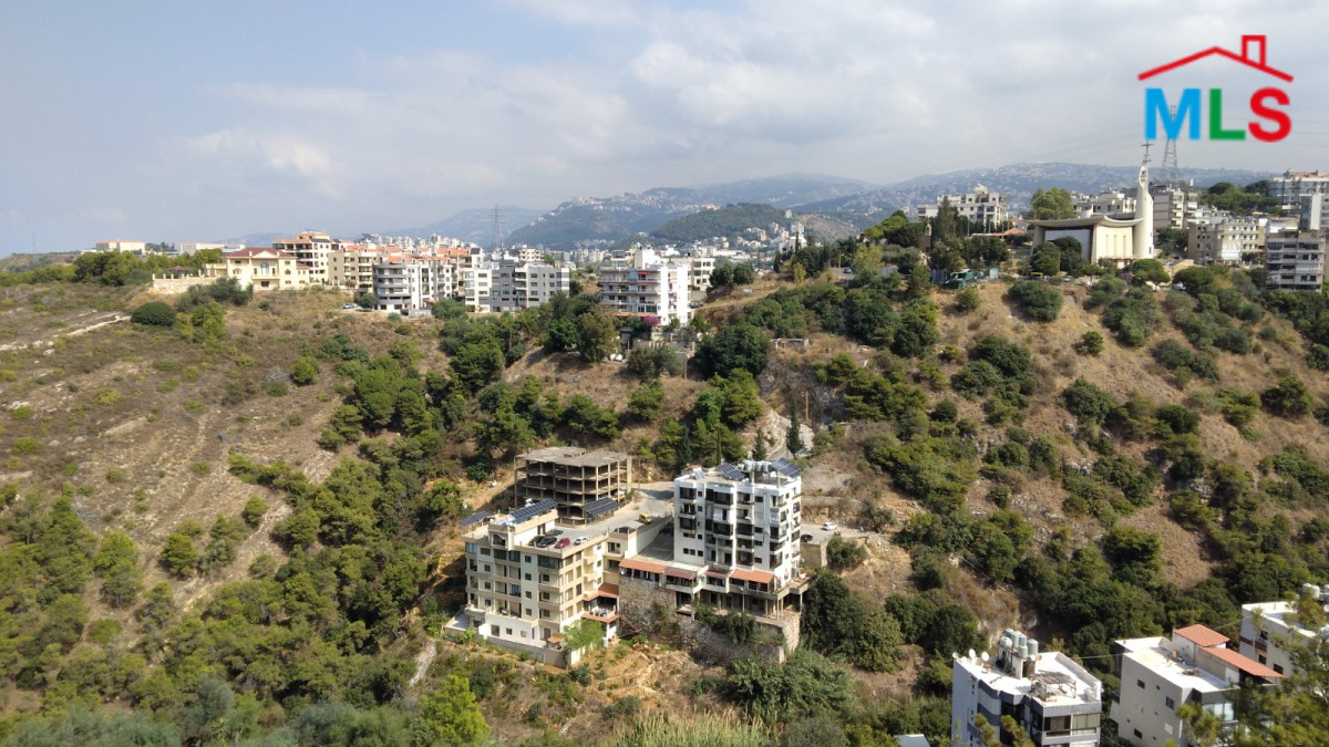 Spacious Office for Rent in Aoukar