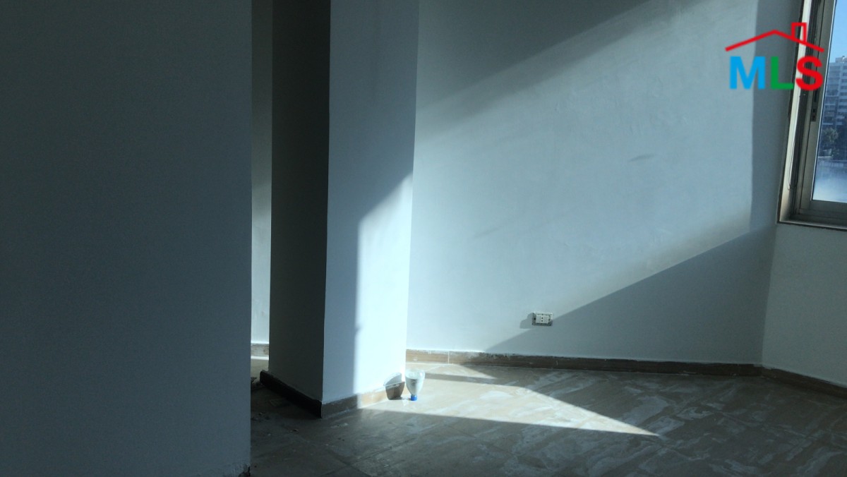 Office for rent in Verdun with a Great View