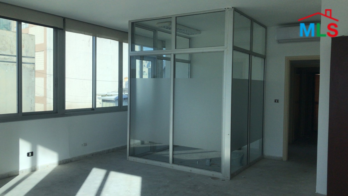 Office for rent in Verdun with a Great View