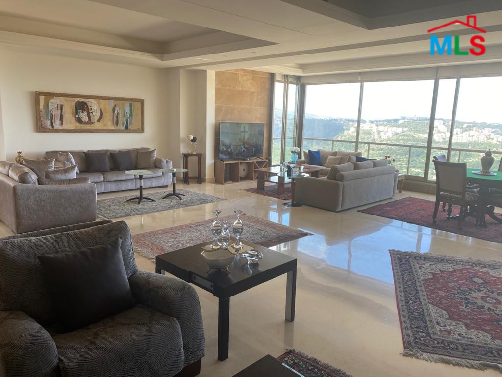 High-end Furnished Duplex with Terrace for Rent in Monteverde